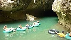 Rainforest Zipline and Cave Tubing With Lunch Belize